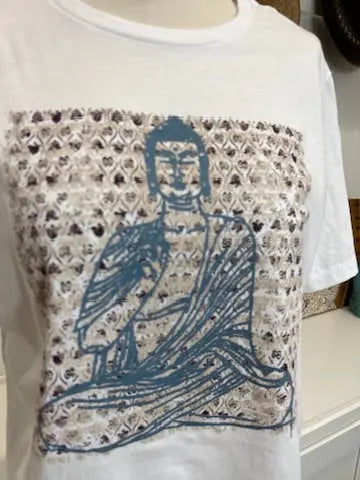 yoga-tee-women-buddha
