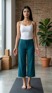 Bamboo Organic Cotton Chant Capri Women's Pant in Teal