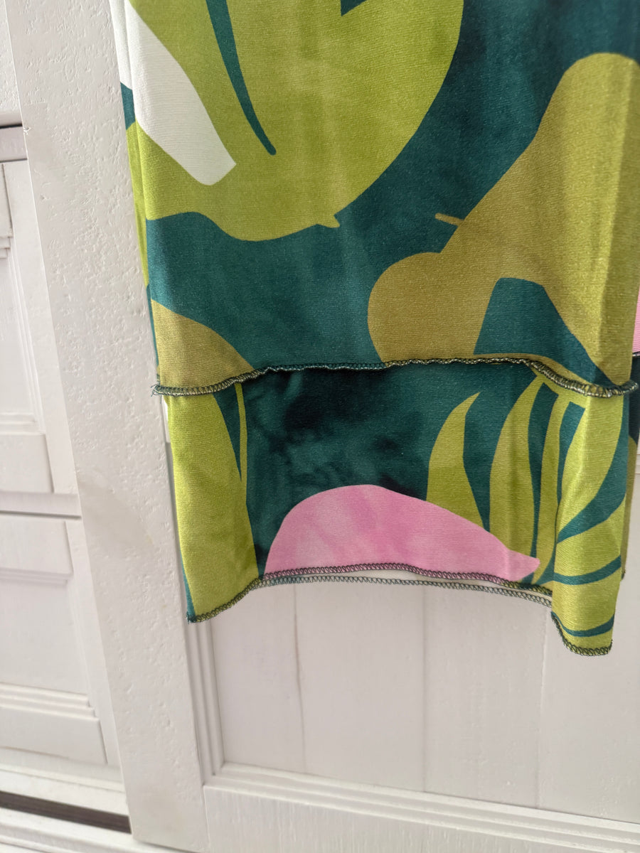 Print Chant Capri Women's Pant