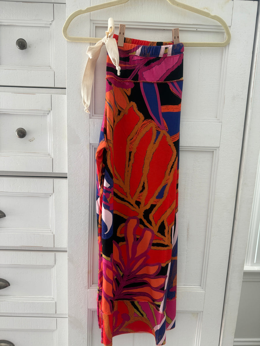 Print Chant Capri Women's Pant